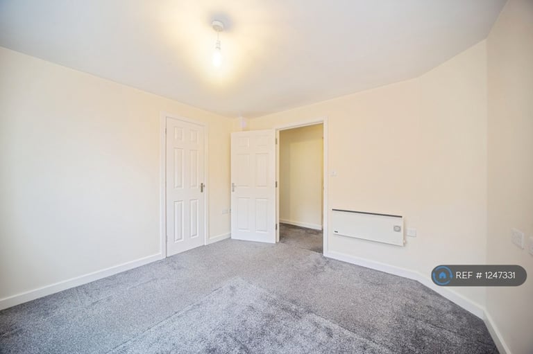1 bedroom flat in Anglesea Terrace, Southampton, SO14 (1 bed) (#1247331)