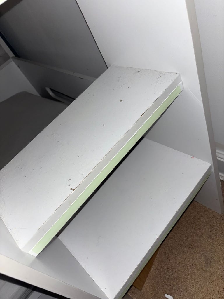 Bunkbed with shelves 