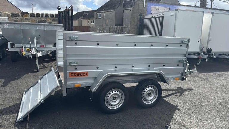 BRAND NEW 7,7FT X 4,2FT TWIN AXLE DOUBLE BROADSIDE TRAILER 750KG UN BRAKED
