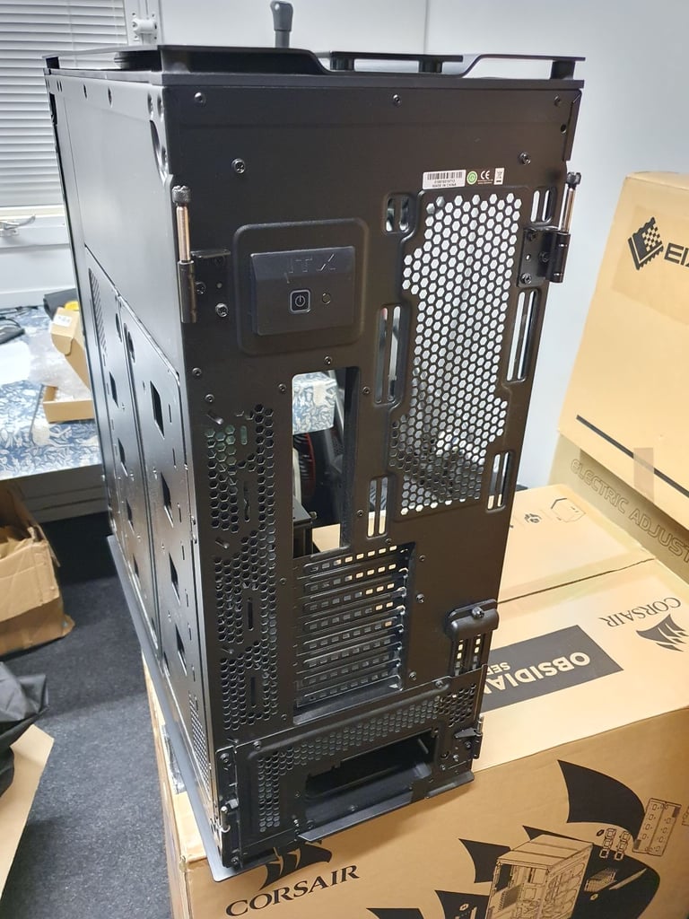 Corsair Obsidian Series 1000D Super-Tower Case
