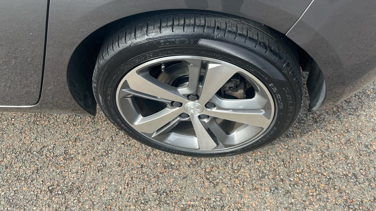 2019 Peugeot 308 1.2 PureTech 130 Tech Edition 5dr EAT8 Petrol Hatchback Hatchback Petrol Automatic