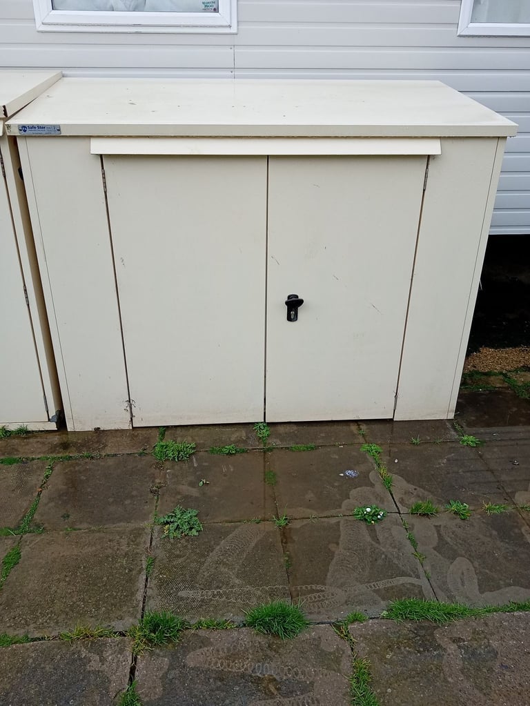 image for Metal storage box 