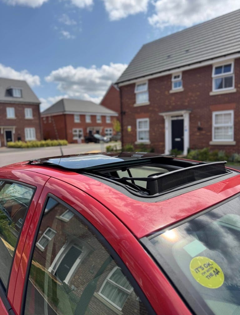 Renault, CLIO, Hatchback, 2006, Other, 1598 (cc), 5 doors