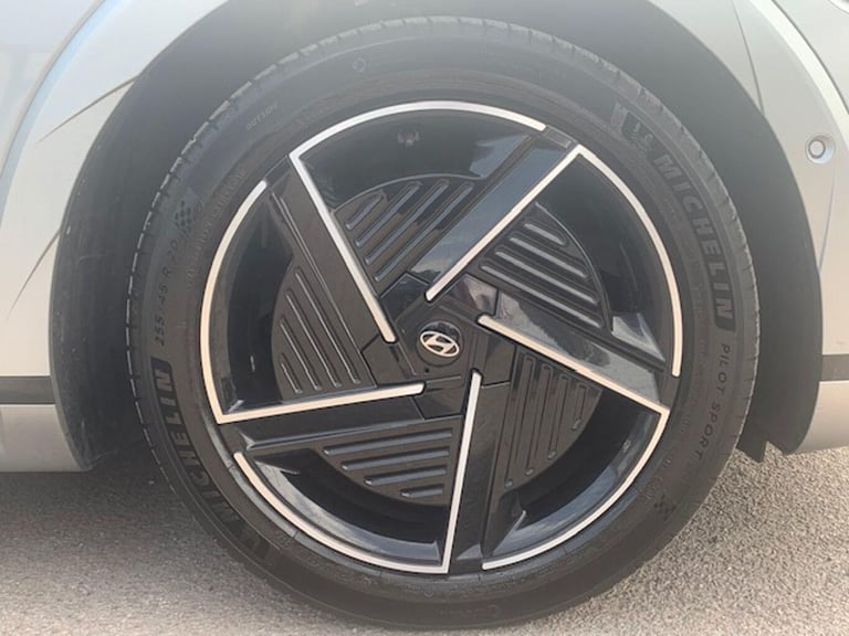 2025 Hyundai IONIQ 5 168kW Ultimate 84 kWh 5dr Auto ESTATE Electric Automatic