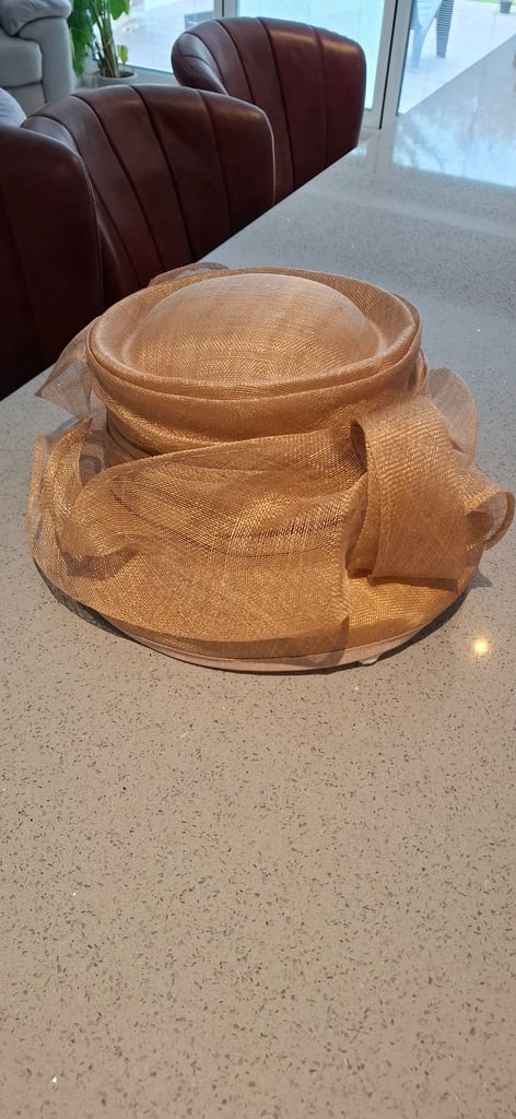 image for Wedding Hat Ladies Neutral Pale Gold