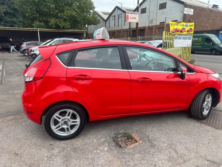2014 Ford Fiesta 1.25 Zetec Euro 5 5dr HATCHBACK Petrol Manual