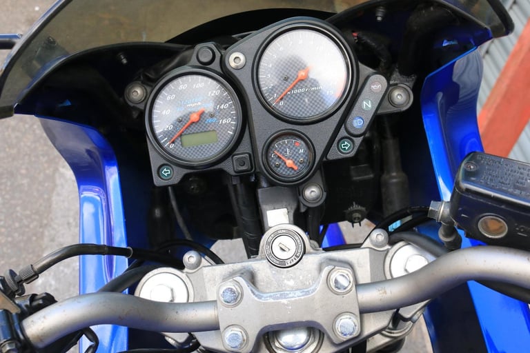 Honda HORNET CB600F 2001
