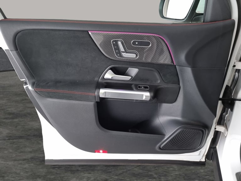 2022 Mercedes-Benz GLB GLB 220d 4Matic AMG Line Prem Plus 5dr 8G-Tronic ESTATE DIESEL Automatic