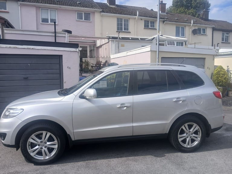Hyundai, SANTA FE, Estate, 2011, Manual, 2199 (cc), 5 doors