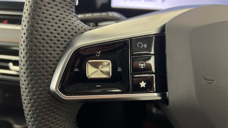 2024 MG MG HS 1.5 T-GDI Trophy 5dr DCT Hatchback Petrol Automatic