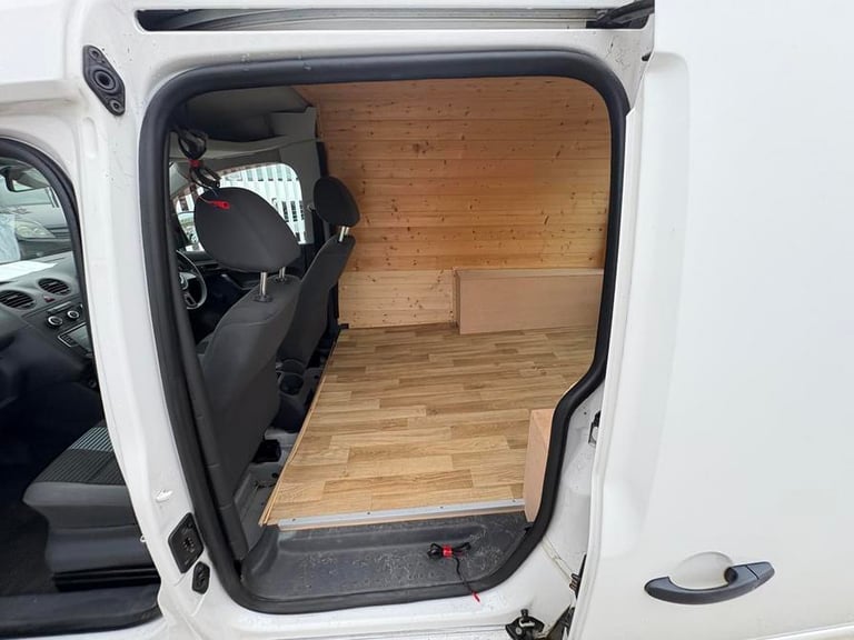 2014 Volkswagen Caddy Caddy C20 TDI BlueMotion Panel Van DIESEL Manual