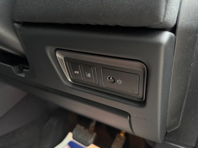 2018 Land Rover Range Rover Evoque 2.0 TD4 SE Tech Auto 4WD Euro 6 (s/s) 5dr ESTATE Diesel Automatic