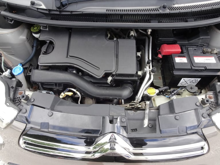 1.0 VTi Feel 5dr £20 TAX +FSH +BTOOTH +JUST SERVICED*