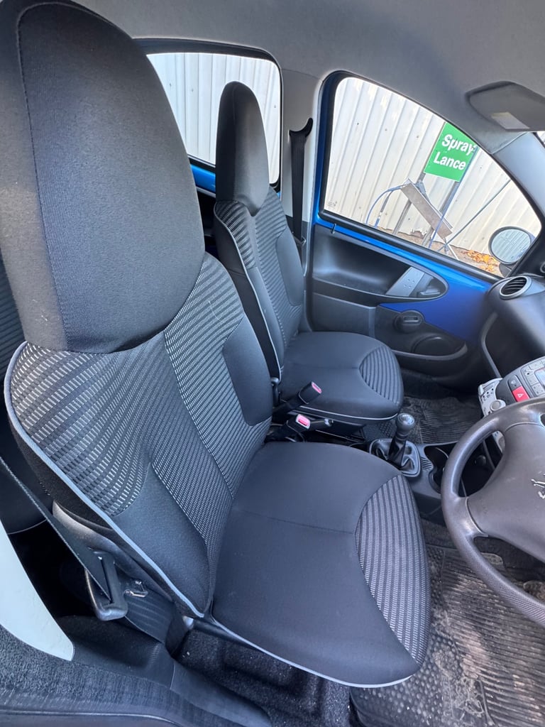 Peugeot, 107, Hatchback, 2013, Manual, 998 (cc), 5 doors