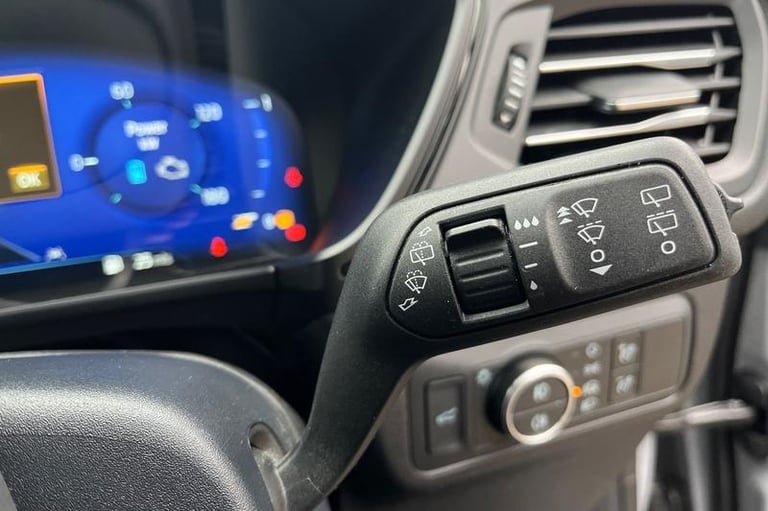 2023 Ford Kuga 2.5 FHEV Graphite Tech Edition 5dr CVT HATCHBACK PETROL/ELECTRIC Automatic