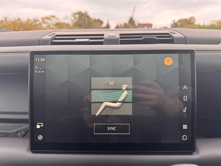 2023 Land Rover Defender 110 D300 HARD TOP X-DYNAMIC HSE COMMERCIAL NO VAT Car Derived Van Diesel...