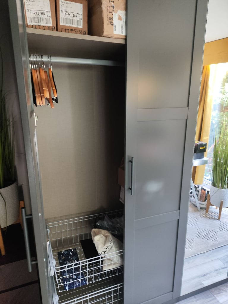 Wardrobes Mirror and Grey 