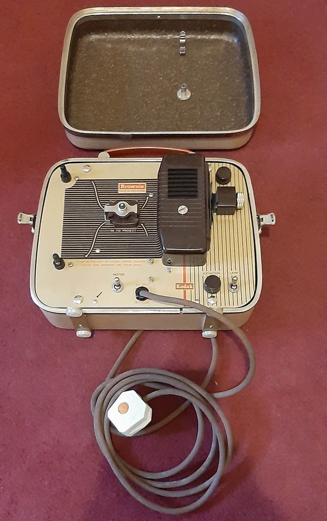 image for Kodak Brownie Eight-58 8mm Film Projector