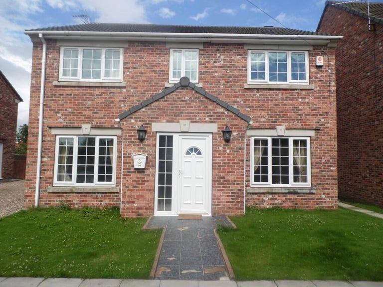 image for 3 bedroom detached house to rent 