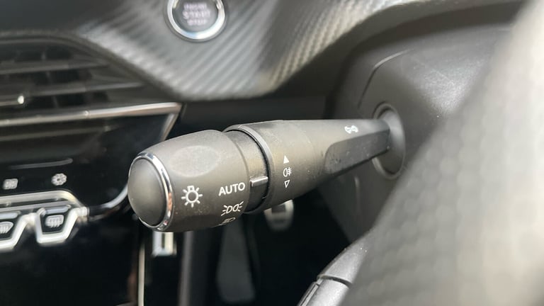 2022 Peugeot 208 1.2 PureTech 100 GT 5dr Petrol Hatchback Hatchback Petrol Manual