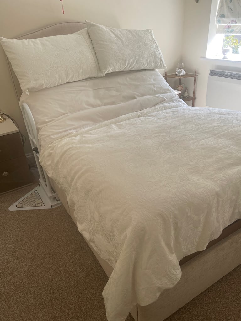 Orthopaedic Bed