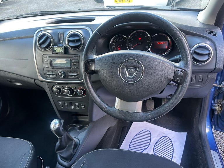 2013 Dacia Sandero 0.9 TCe Laureate Euro 5 5dr HATCHBACK Petrol Manual