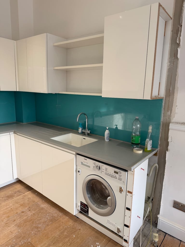 HETTICH KITCHEN CABINETS. Free delivery!!!
