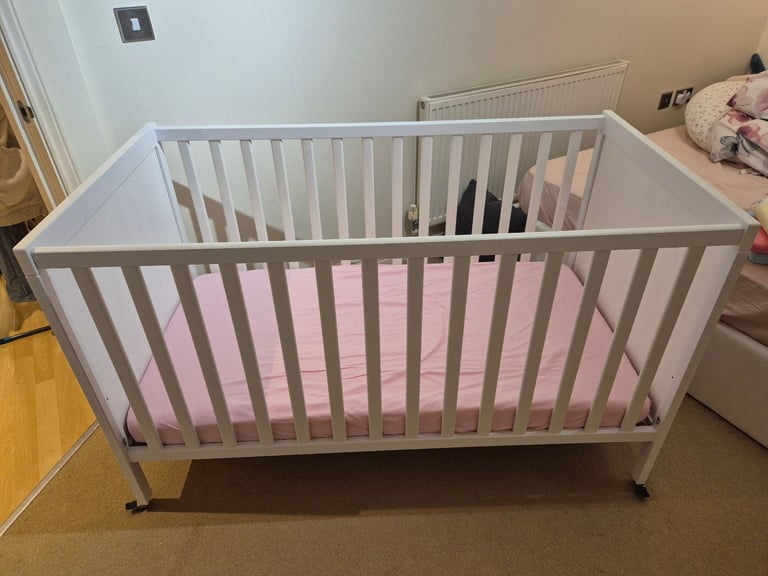 IKEA SUNDVIK Cot / bed for baby with mattress 140 x 70