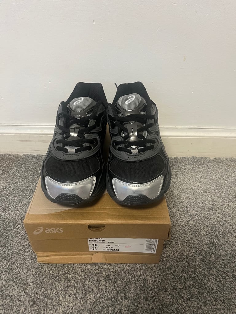 image for Brand New ASICS for Women Black and Silver