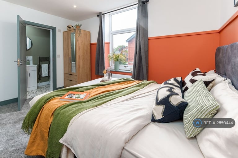 1 bedroom in Station Road, Reddish, Stockport, SK5 (#2650444)