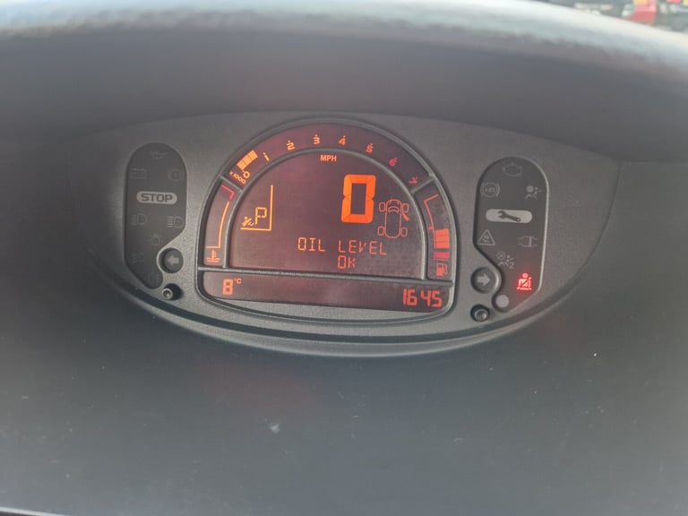 2008 Renault Grand Modus 1.6 Dynamique 5dr Auto HATCHBACK Petrol Automatic