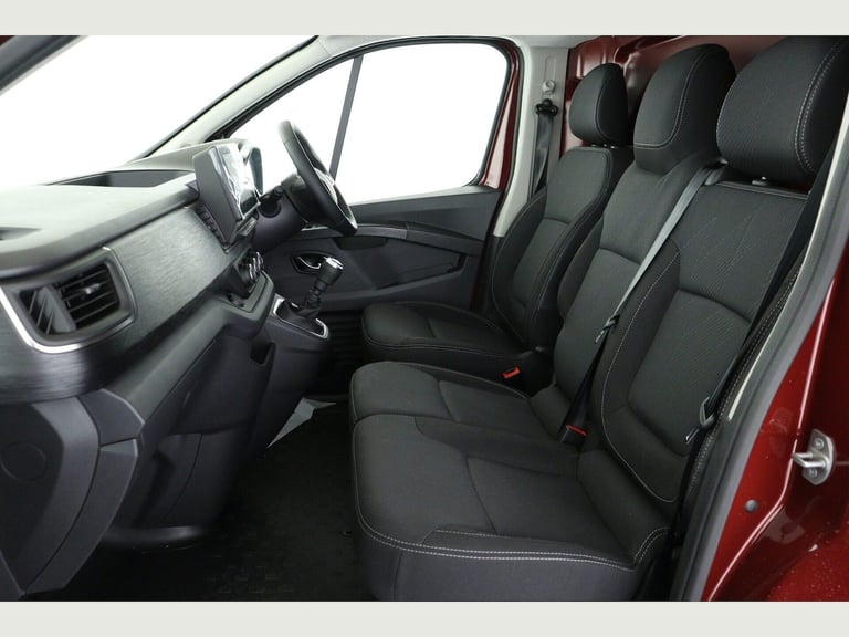 2025 Renault Trafic SL30 Blue dCi 130 Extra [Safety] Van PANEL VAN Diesel Manual