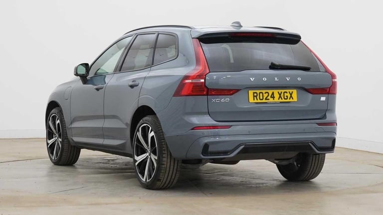 2024 Volvo XC60 2.0h T8 Recharge 18.8kWh Ultimate Dark Auto AWD Euro 6 (s/s) 5dr ESTATE Petrol/El...