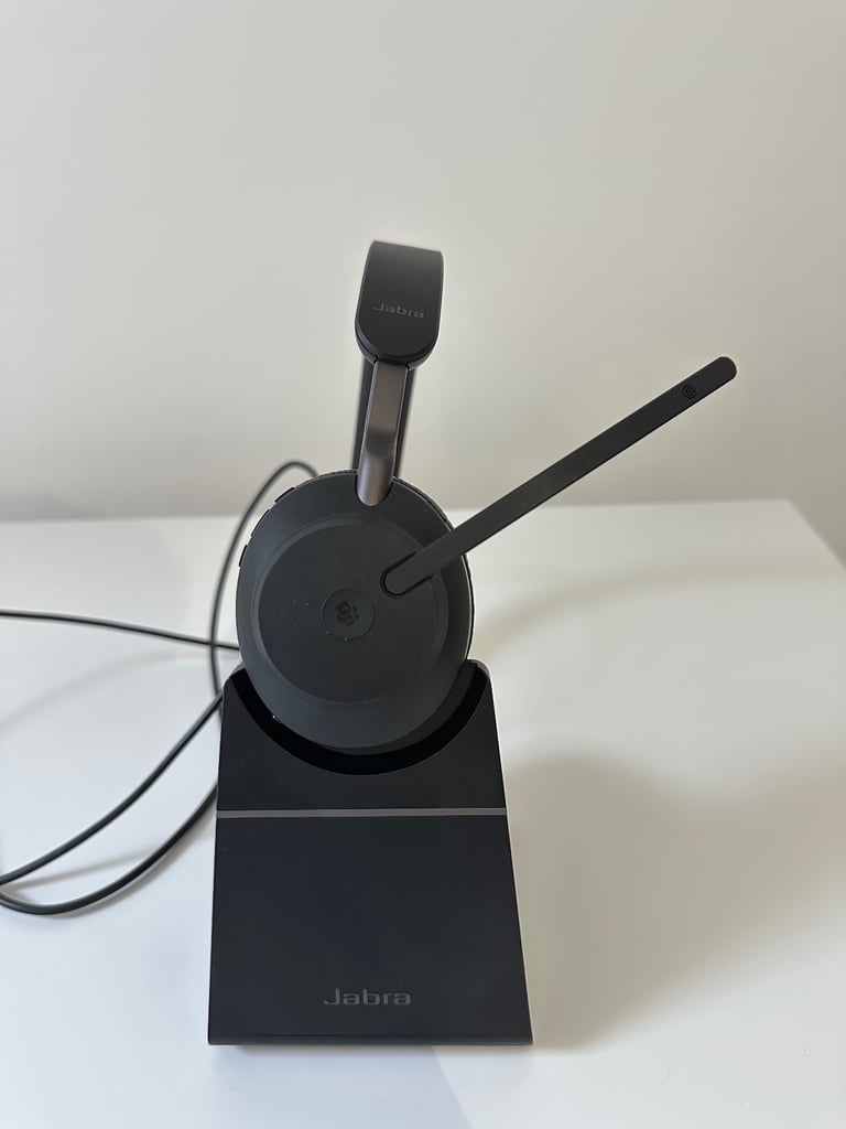 Jabra Evolve2 65 wireless Stereo Headset & Deskstand