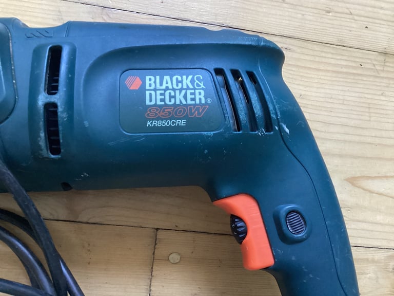 Black and Decker Power Drill 850 W