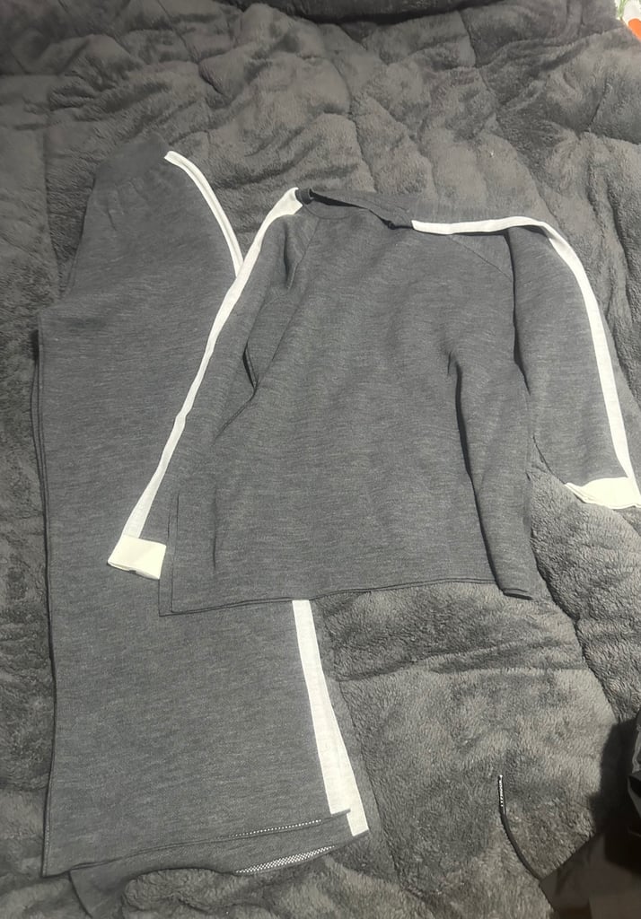 image for Women’s lounge suite