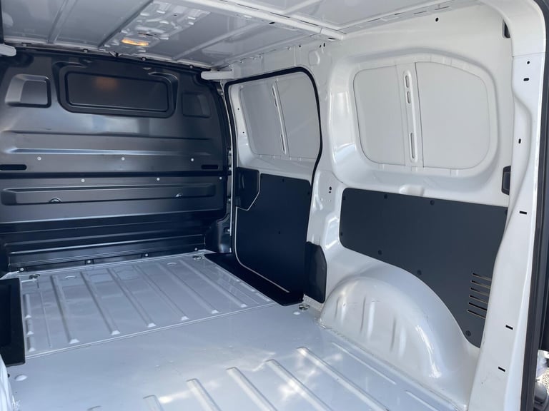 2024 Peugeot e-Expert e 1000 75kWh Professional Premium + Standard Panel Van Auto MWB 6dr (7kW Ch...