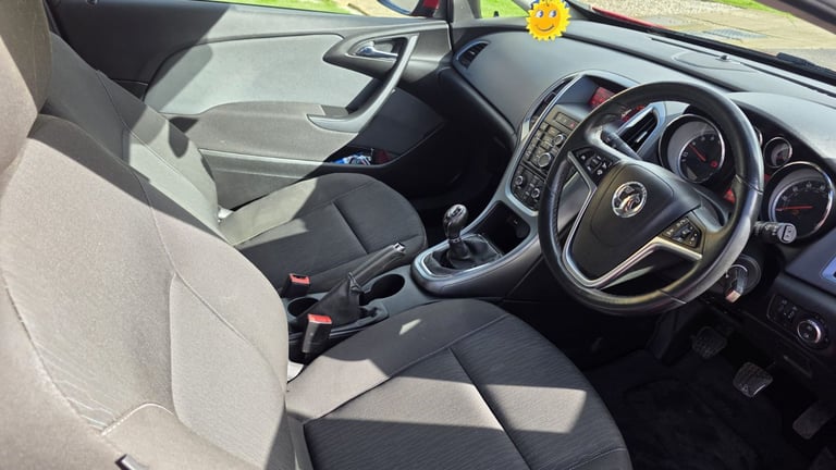 Vauxhall, GTC, Hatchback, 2015, Manual, 1364 (cc), 3 doors