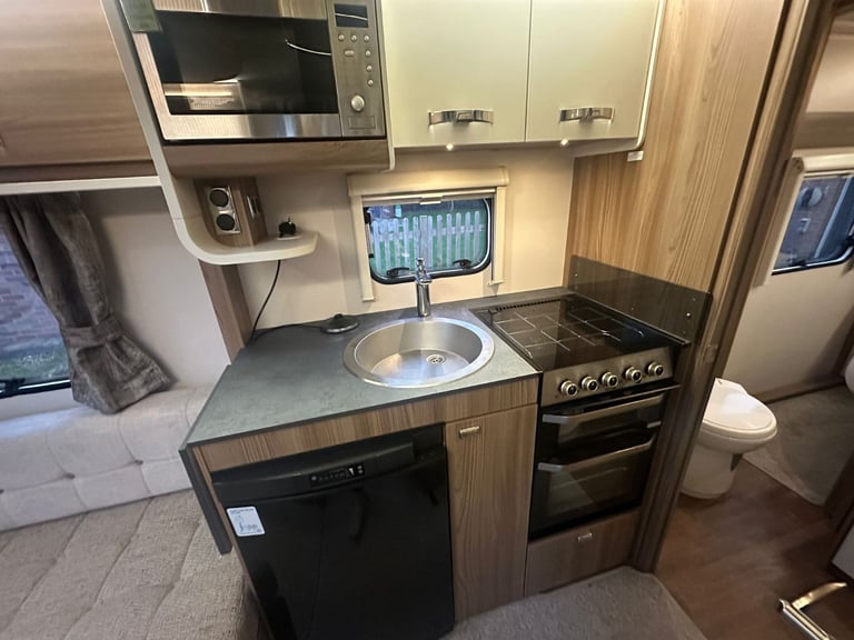 Swift Sprite Major 4 EB 2021 touring caravan for sale