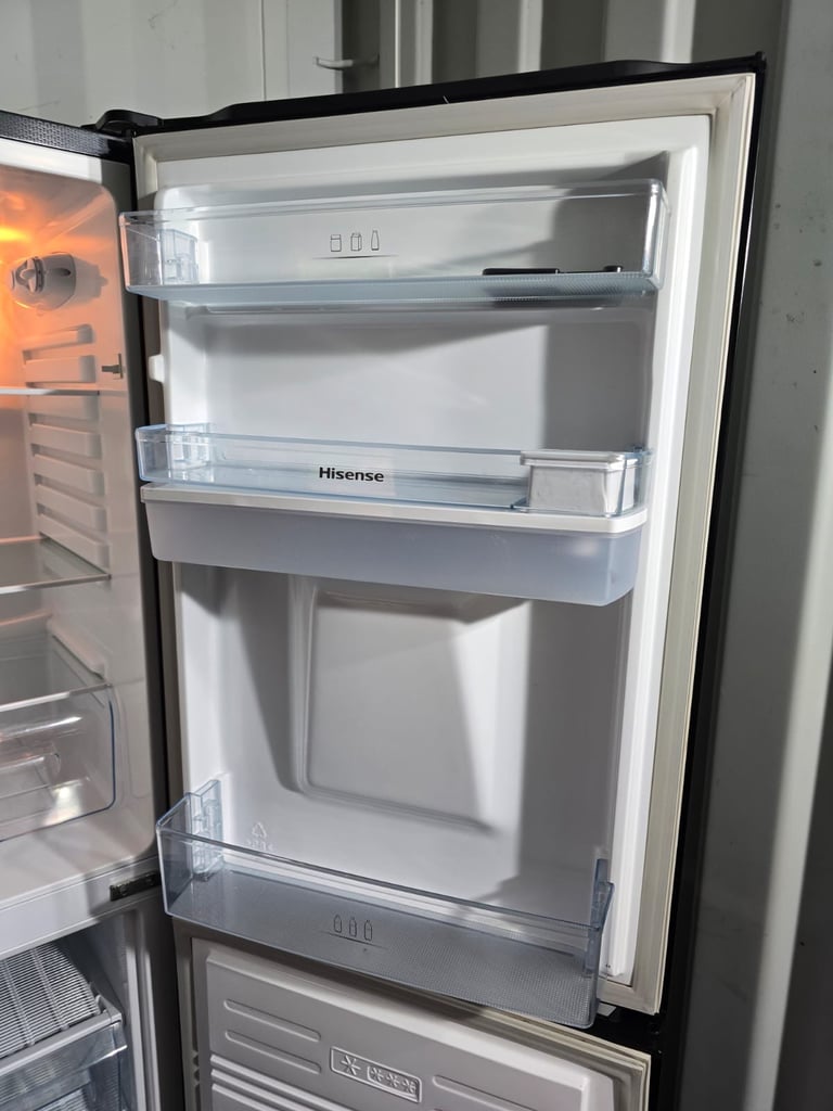 Free Delivery - Tall Black Hisense Fridge/Freezer With Water Dispenser (£200)