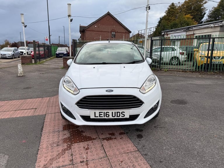 2016 Ford Fiesta 1.0T EcoBoost Zetec Euro 6 (s/s) 5dr HATCHBACK Petrol Manual