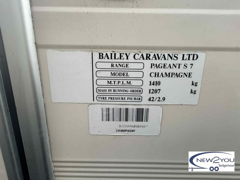 2010 Bailey Pageant Champagne 4 Berth - End bathroom - STOCK NO S051