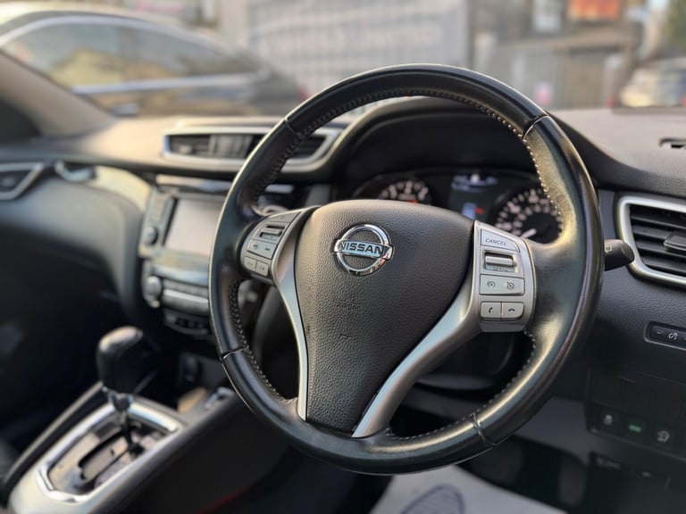 2015 Nissan Qashqai 1.2 DIG-T Tekna SUV 5dr Petrol XTRON 2WD Euro 6 (s/s) (115 ps) HATCHBACK Petr...