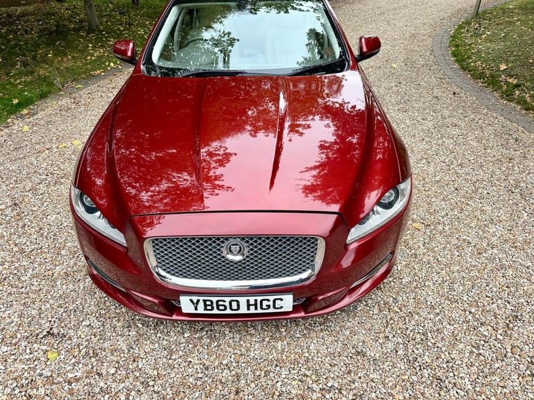 2010 Jaguar XJ 3.0d V6 Premium Luxury 4dr Auto SALOON DIESEL Automatic