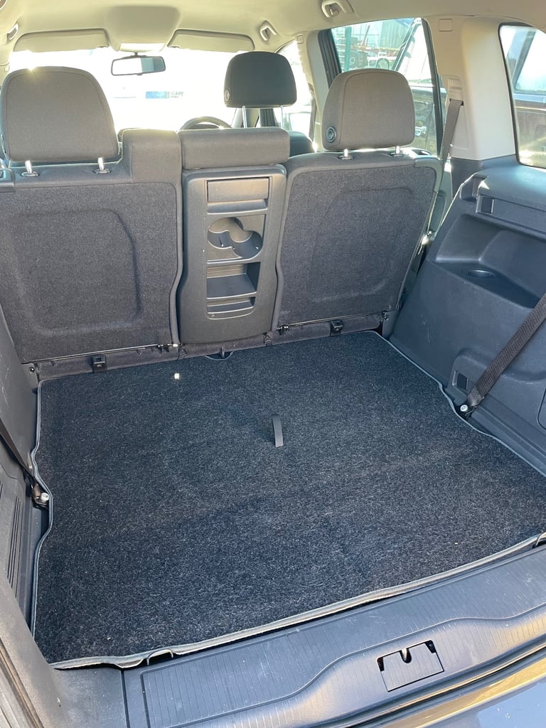 2014 7 seat Zafira 12m mot excellent condition 