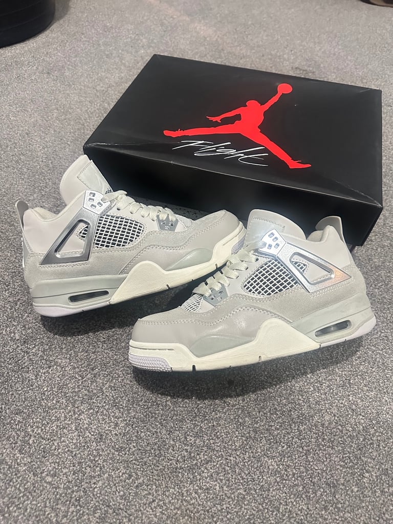 Jordan 4s frozen moments 