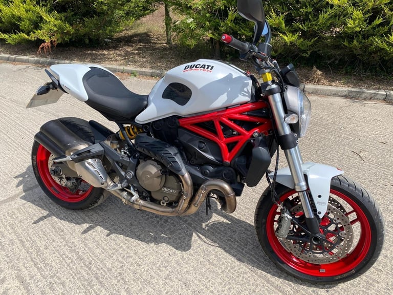 2014 64 DUCATI M821 MONSTER ABS NAKED WHITE M 821 NEW MOT MINT LOW MILES