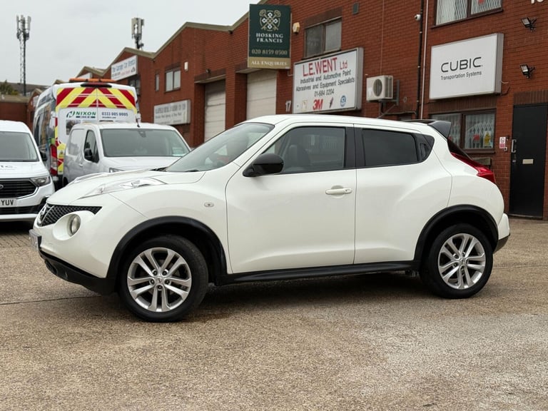 2011 Nissan Juke 1.6 Tekna Euro 5 5dr HATCHBACK Petrol Manual