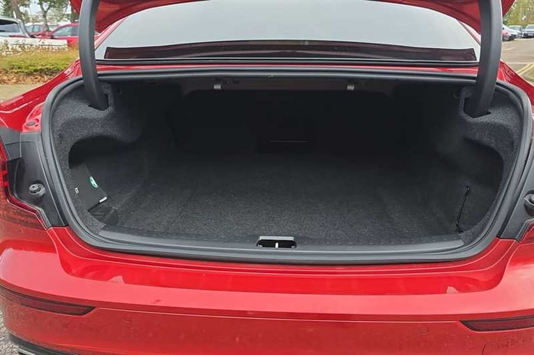 2022 Volvo S60 2.0 B5P R DESIGN 4dr Auto SALOON PETROL Automatic