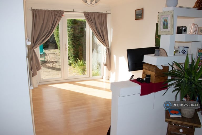 3 bedroom house in Foxglove Green, Willesborough, Ashford, TN24 (3 bed) (#2630499)